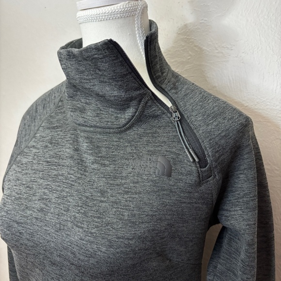 North Face Canyonlands Asymmetrical Quarter Zip Sweatshirt - Picture 3 of 7